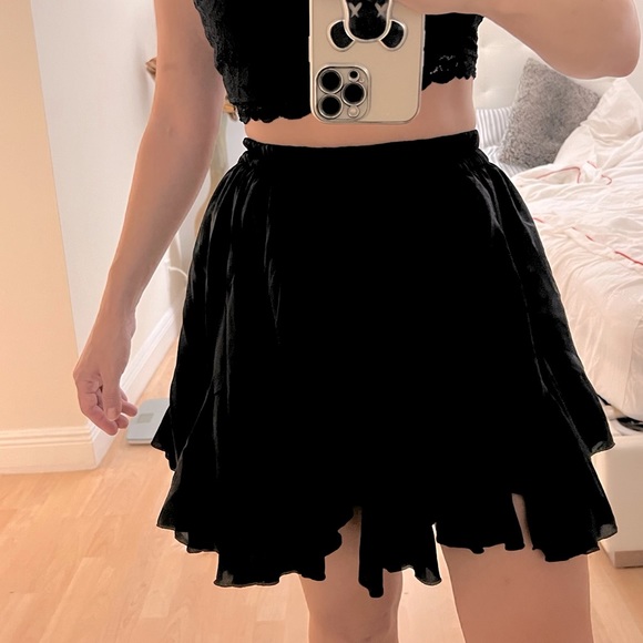 Sexy Flowy Angelic Skirt - Picture 6 of 7